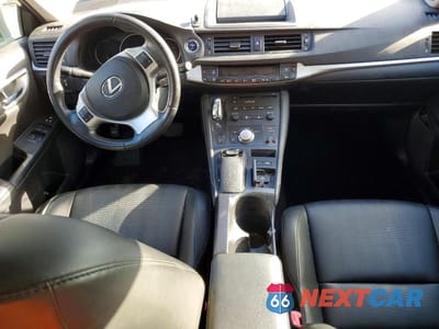 Zdjęcie 8 z 11 samochodu: 2012 LEXUS CT 200H PREMIUM VIN:JTHKD5BHXC2085238 - miniatura