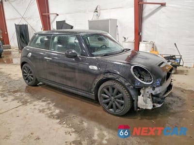 Czwarte zdjęcie samochodu z boku: 2018 MINI COOPER S VIN:WMWXP7C59J2A48807 - miniatura