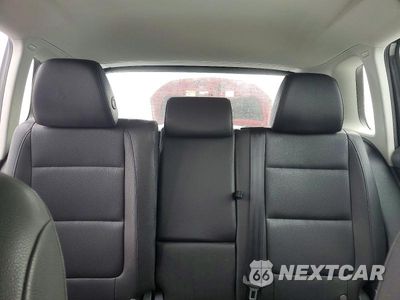 Zdjęcie 10 z 12 samochodu: 2016 VOLKSWAGEN TIGUAN S VIN:WVGAV7AX4GW509389 - miniatura