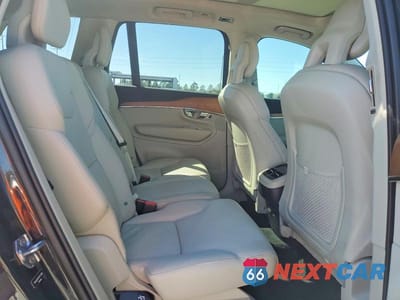 Zdjęcie 11 z 12 samochodu: 2021 VOLVO XC90 T6 MOMENTUM VIN:YV4A22PK1M1721894 - miniatura