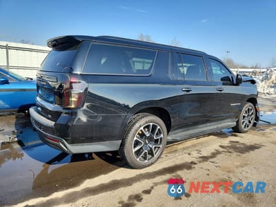 Trzecie zdjęcie samochodu z tyłu: 2021 CHEVROLET SUBURBAN K1500 LT VIN:1GNSKCKD6MR256558 - miniatura
