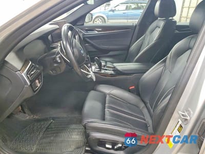 Zdjęcie 7 z 12 samochodu: 2021 BMW 530 I VIN:WBA53BH04MWX37232 - miniatura