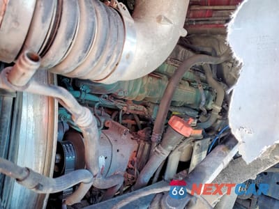 Zdjęcie 7 z 10 samochodu: 2017 VOLVO VN VNL VIN:4V4NC9EH4HN965821 - miniatura