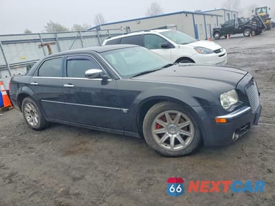 Czwarte zdjęcie samochodu z boku: 2006 CHRYSLER 300C VIN:2C3KA63H56H515739 - miniatura