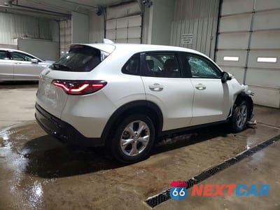 Trzecie zdjęcie samochodu z tyłu: 2025 HONDA HR-V LX VIN:3CZRZ2H34SM717972 - miniatura