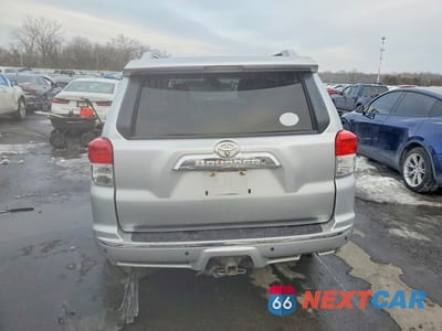 Zdjęcie 6 z 13 samochodu: 2011 TOYOTA 4RUNNER SR5 VIN:JTEBU5JR7B5043663 - miniatura