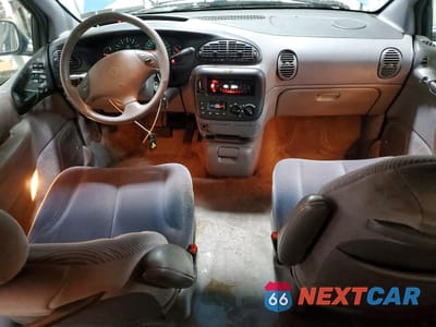 Zdjęcie 8 z 14 samochodu: 1997 DODGE GRAND CARAVAN LE VIN:1B4GP54R4VB437928 - miniatura