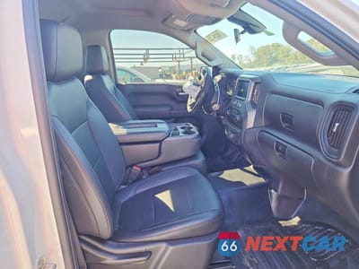 Zdjęcie 10 z 11 samochodu: 2021 CHEVROLET SILVERADO C1500 VIN:3GCNWAEH6MG170311 - miniatura