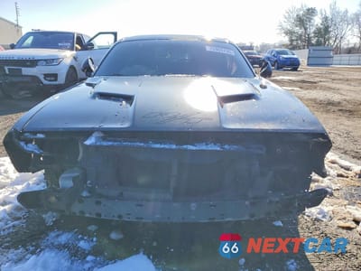 Piąte zdjęcie samochodu w środku: 2015 DODGE CHALLENGER SXT VIN:2C3CDZAT0FH912943 - miniatura