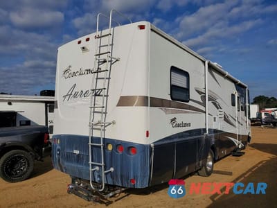 Czwarte zdjęcie samochodu z boku: 2004 FORD F550 SUPER DUTY RV VIN:1F6NF53SX40A10266 - miniatura