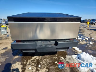 Zdjęcie 6 z 13 samochodu: 2025 TESLA CYBERTRUCK VIN:7G2CEHED3SA077467 - miniatura