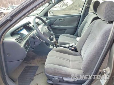 Zdjęcie 7 z 12 samochodu: 2000 TOYOTA CAMRY CE VIN:4T1BG22K5YU668486 - miniatura