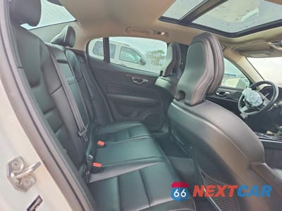 Zdjęcie 10 z 11 samochodu: 2021 VOLVO S60 T5 MOMENTUM VIN:7JR102FK9MG096718 - miniatura