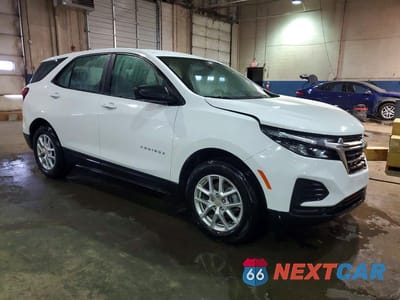 Czwarte zdjęcie samochodu z boku: 2024 CHEVROLET EQUINOX LS VIN:3GNAXHEG7RL323523 - miniatura