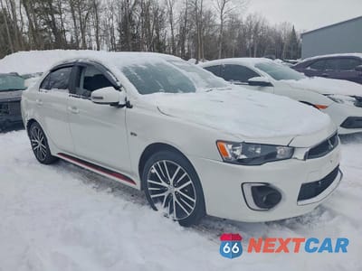 Czwarte zdjęcie samochodu z boku: 2016 MITSUBISHI LANCER GT VIN:JA32U8FW1GU604780 - miniatura