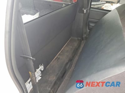 Zdjęcie 10 z 12 samochodu: 2002 CHEVROLET S TRUCK S10 VIN:1GCCS14W128213507 - miniatura