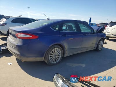 Trzecie zdjęcie samochodu z tyłu: 2015 FORD FUSION S HYBRID VIN:3FA6P0UU2FR132663 - miniatura