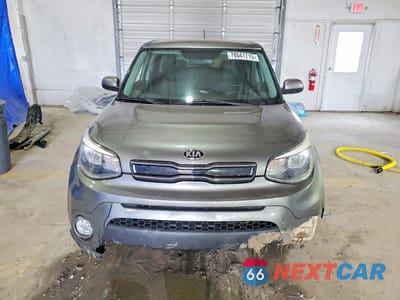 Piąte zdjęcie samochodu w środku: 2019 KIA SOUL + VIN:KNDJP3A54K7696805 - miniatura