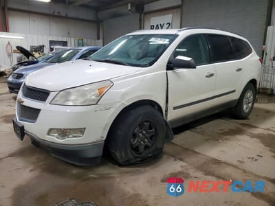 2011 CHEVROLET TRAVERSE LS 1GNKREEDXBJ355866 - główne zdjęcie licytacji z USA - miniatura