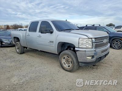 Czwarte zdjęcie samochodu z boku: 2014 CHEVROLET SILVERADO K2500 HEAVY DUTY LT VIN:1GC1KXC88EF173231 - miniatura