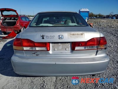 Zdjęcie 6 z 13 samochodu: 2001 HONDA ACCORD VALUE VIN:1HGCF86661A094288 - miniatura