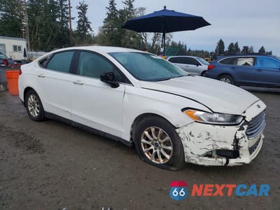 Czwarte zdjęcie samochodu z boku: 2015 FORD FUSION S VIN:3FA6P0G72FR128618 - miniatura