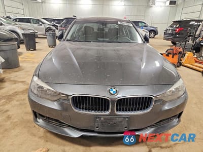 Piąte zdjęcie samochodu w środku: 2013 BMW 328 XI VIN:WBA3B3G54DNR79960 - miniatura