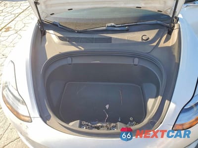 Zdjęcie 11 z 12 samochodu: 2018 TESLA MODEL 3 VIN:5YJ3E1EB3JF178860 - miniatura