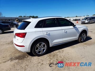 Trzecie zdjęcie samochodu z tyłu: 2018 AUDI Q5 PREMIUM VIN:WA1ANAFY6J2226147 - miniatura