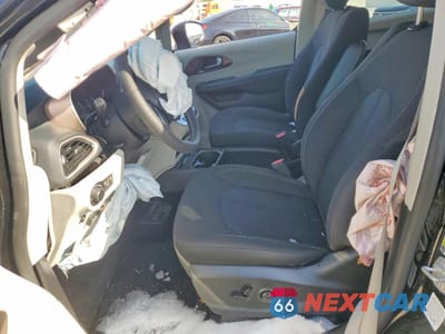 Zdjęcie 7 z 13 samochodu: 2023 CHRYSLER VOYAGER LX VIN:2C4RC1CG2PR548577 - miniatura