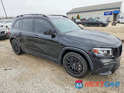 Czwarte zdjęcie samochodu z boku: 2021 MERCEDES-BENZ GLB AMG 35 4MATIC VIN:W1N4M5BB1MW145299 - miniatura