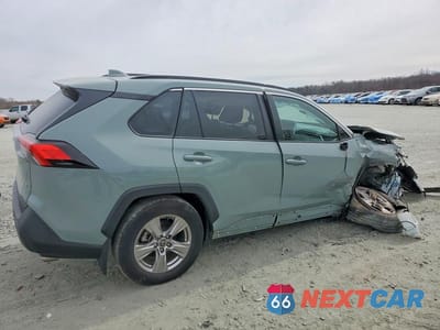 Trzecie zdjęcie samochodu z tyłu: 2023 TOYOTA RAV4 XLE VIN:2T3W1RFVXPW283463 - miniatura