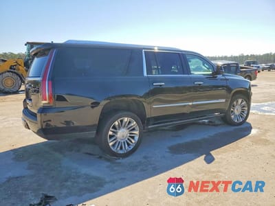 Trzecie zdjęcie samochodu z tyłu: 2020 CADILLAC ESCALADE ESV PLATINUM VIN:1GYS3KKJ9LR182776 - miniatura