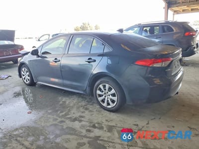Drugie zdjęcie samochodu z przodu: 2021 TOYOTA COROLLA LE VIN:JTDEPMAE5MJ180921 - miniatura