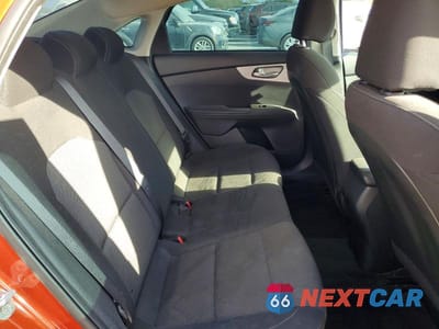 Zdjęcie 10 z 12 samochodu: 2023 KIA FORTE LXS VIN:3KPF24AD6PE581051 - miniatura