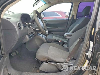 Zdjęcie 7 z 12 samochodu: 2010 JEEP COMPASS SPORT VIN:1J4NT4FA2AD514764 - miniatura