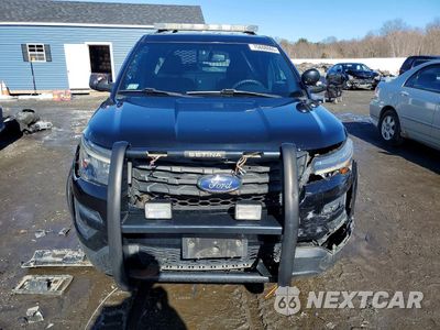 Piąte zdjęcie samochodu w środku: 2018 FORD EXPLORER POLICE INTERCEPTOR VIN:1FM5K8AR8JGC17750 - miniatura