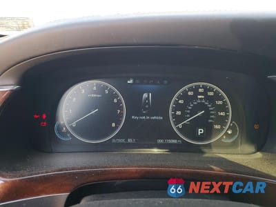 Zdjęcie 9 z 13 samochodu: 2016 HYUNDAI EQUUS SIGNATURE VIN:KMHGH4JH0GU106336 - miniatura