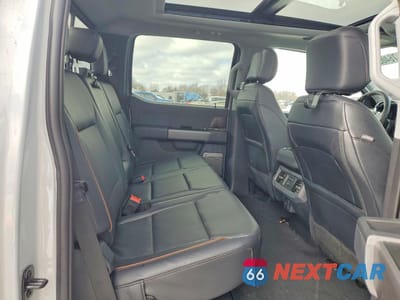 Zdjęcie 10 z 12 samochodu: 2025 FORD F350 SUPER DUTY VIN:1FT8W3BM2SEC21768 - miniatura