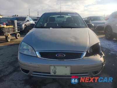 Piąte zdjęcie samochodu w środku: 2007 FORD FOCUS ZX4 VIN:1FAHP34N87W340595 - miniatura