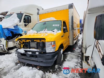 2024 FORD E350 BOX TRUCK 1FDWE3FN4RDD08743 - główne zdjęcie licytacji z USA - miniatura