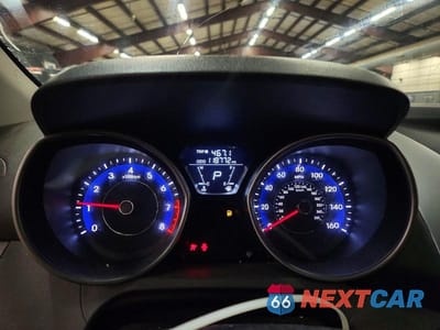 Zdjęcie 9 z 12 samochodu: 2011 HYUNDAI ELANTRA GLS VIN:5NPDH4AE3BH027601 - miniatura