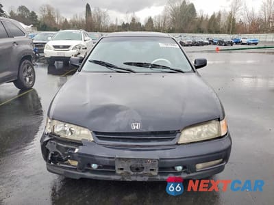 Piąte zdjęcie samochodu w środku: 1995 HONDA ACCORD LX VIN:JHMCD553XSC022542 - miniatura