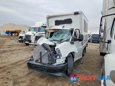 2025 GMC SAVANA BOX TRUCK 7GZ07SF77SN006978 - główne zdjęcie licytacji z USA - miniatura