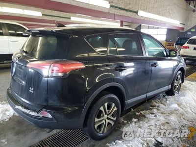 Trzecie zdjęcie samochodu z tyłu: 2018 TOYOTA RAV4 LE VIN:2T3BFREV8JW776941 - miniatura