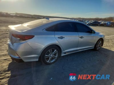 Trzecie zdjęcie samochodu z tyłu: 2019 HYUNDAI SONATA SPORT VIN:5NPE34AF5KH740527 - miniatura