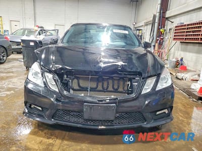 Piąte zdjęcie samochodu w środku: 2011 MERCEDES-BENZ E 350 4MATIC VIN:WDDHF8HB4BA430185 - miniatura