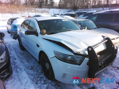 Czwarte zdjęcie samochodu z boku: 2014 FORD TAURUS POLICE INTERCEPTOR VIN:1FAHP2MK0EG172264 - miniatura