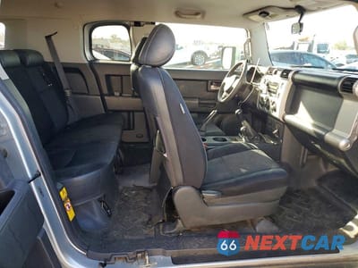 Zdjęcie 10 z 12 samochodu: 2007 TOYOTA FJ CRUISER BASE VIN:JTEBU11F770005353 - miniatura
