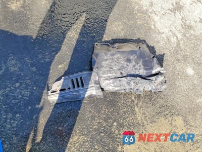 Zdjęcie 13 z 14 samochodu: 2011 TOYOTA HIGHLANDER SE VIN:5TDBK3EH7BS076267 - miniatura